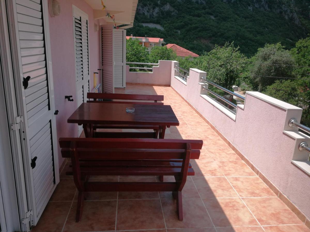 Tim Apartment Kotor Exterior foto